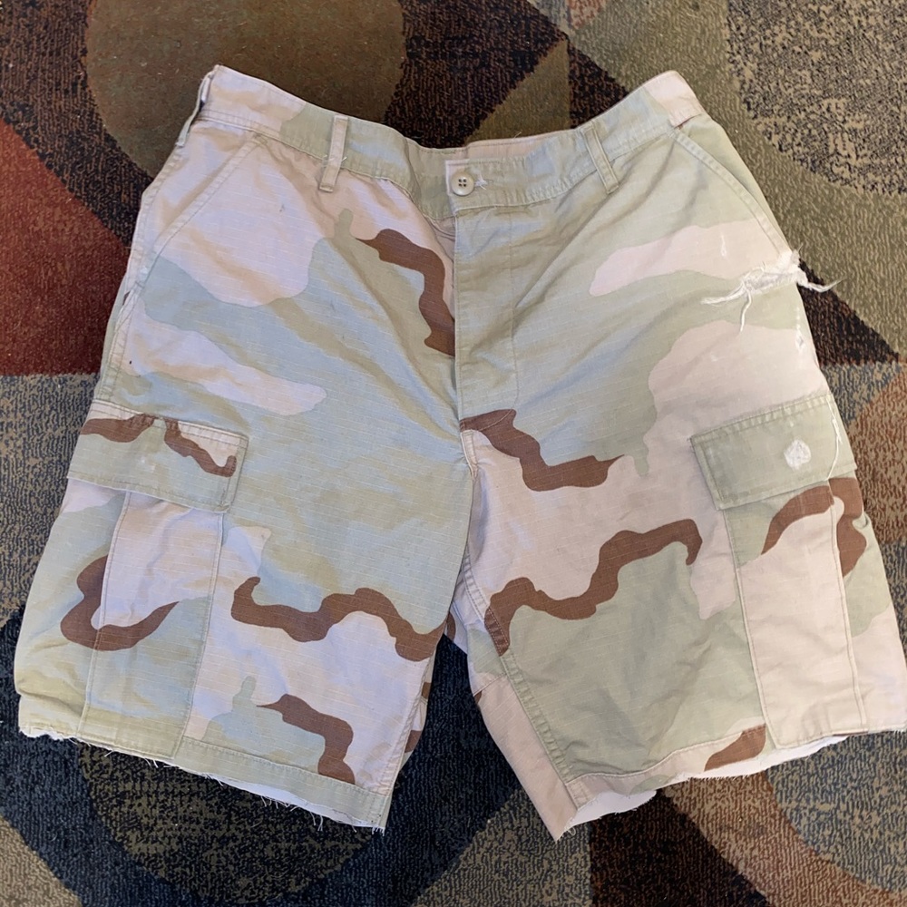 Desert camo cargo shorts